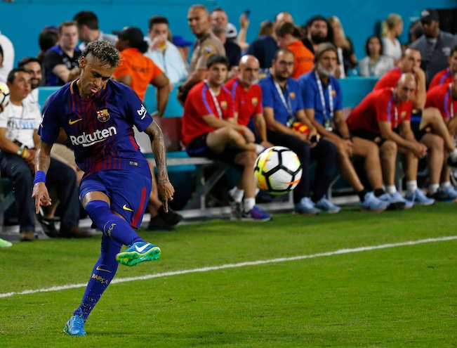 Calciomercato: Neymar al Psg, quota da chiusura