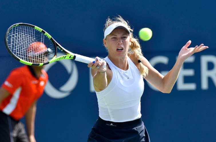 Tennis, Toronto: Wozniacki elimina Pliskova sotto la pioggia
