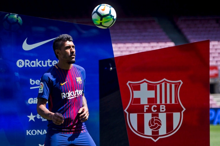 Barcellona, presentato Paulinho: inizia l'era post-Neymar
