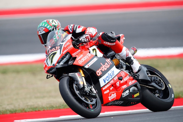 Sbk, Germania: Davies trionfa in Gara1, quarto Melandri