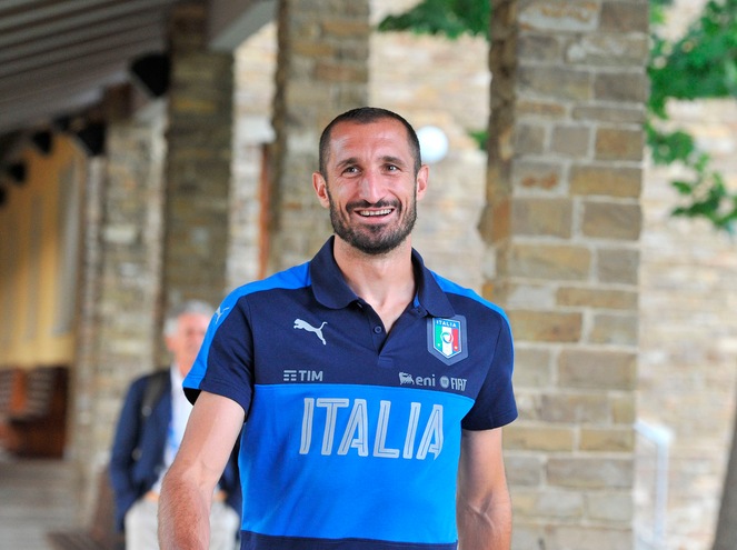 Juventus, trauma distrattivo per Chiellini: «Con il Barcellona voglio esserci»