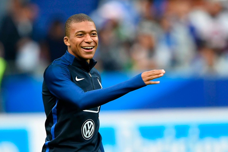Wenger: «Mbappé può diventare il nuovo Pelé»