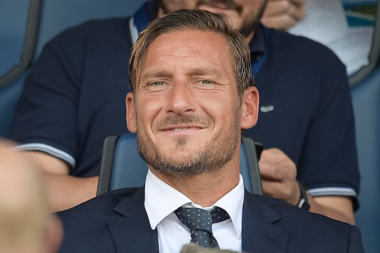 Totti studia da allenatore: dal 18 settembre corso base a Trigoria