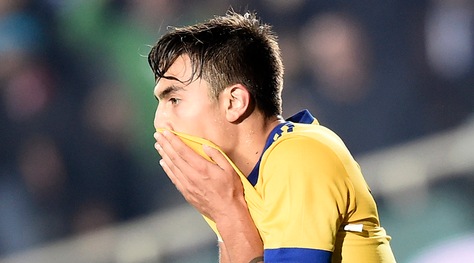 Juventus, rigore sbagliato Dybala caricato
