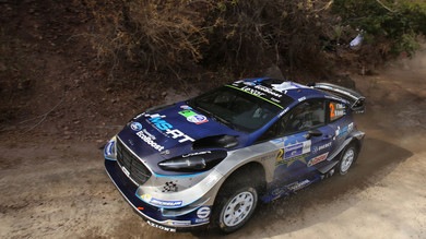 Rally, Spagna: vittoria per Meeke