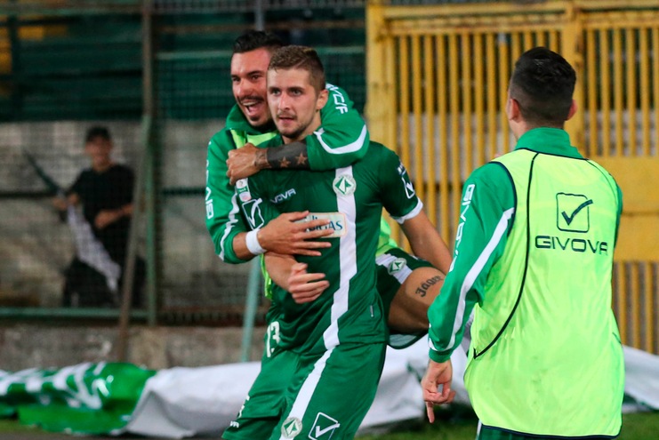 Calciomercato Avellino, preso l'esterno sinistro Gliha