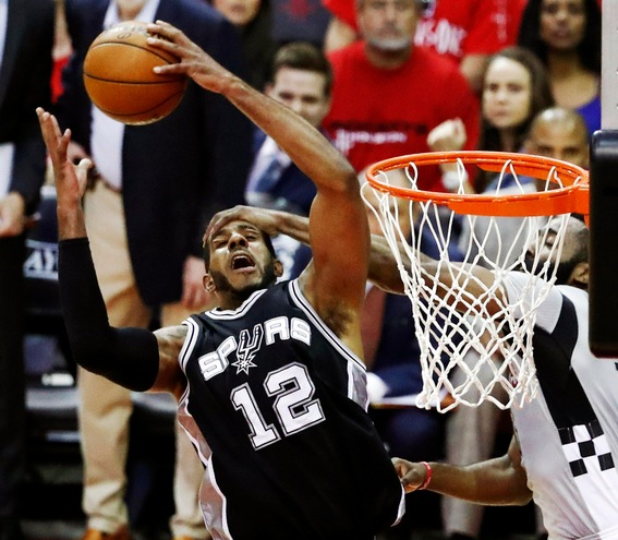 Aldridge piega Minnesota, Belinelli ne mette 20