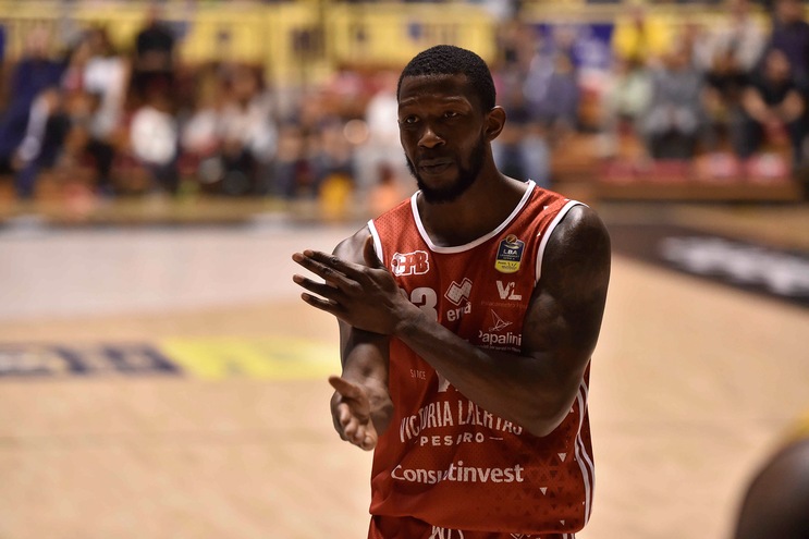 Basket Serie A, Pesaro: si ferma Mario Little