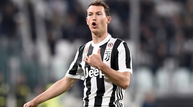 «Prima De Ceglie, poi Evra. Ora la Juventus manda Lichtsteiner al Marsiglia?»