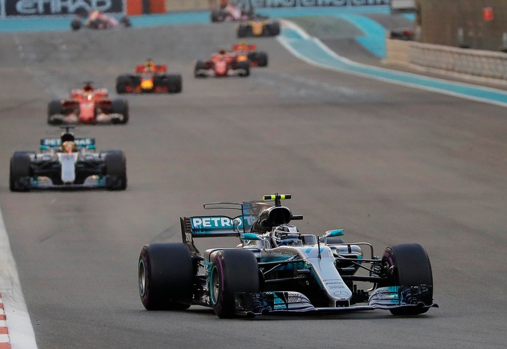 F1, Abu Dhabi: doppietta Mercedes, Vettel terzo