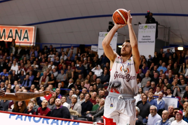 Reggio sbanca Venezia. Pistoia batte Pesaro in rimonta