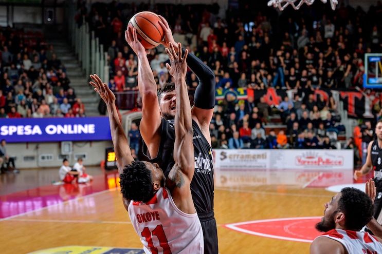 Ale Gentile inarrestabile,  Bologna passa a Varese