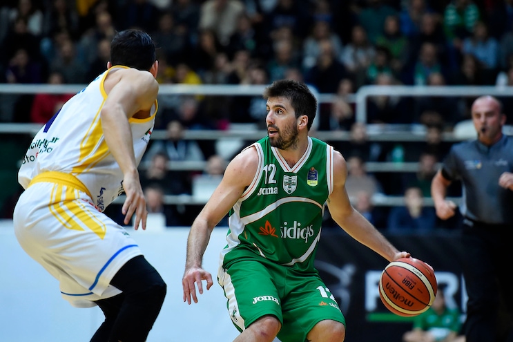 Avellino strapazza l'Orlandina e aggancia Milano