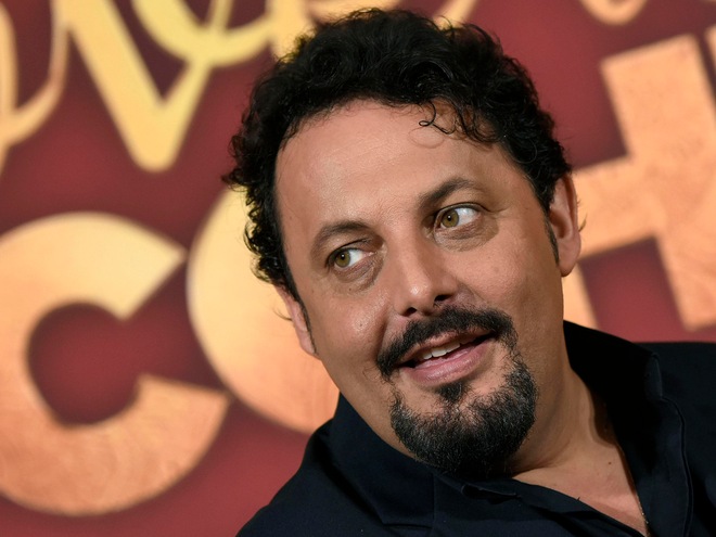 Enrico Brignano torna sul palco con “Enricomincio da me”