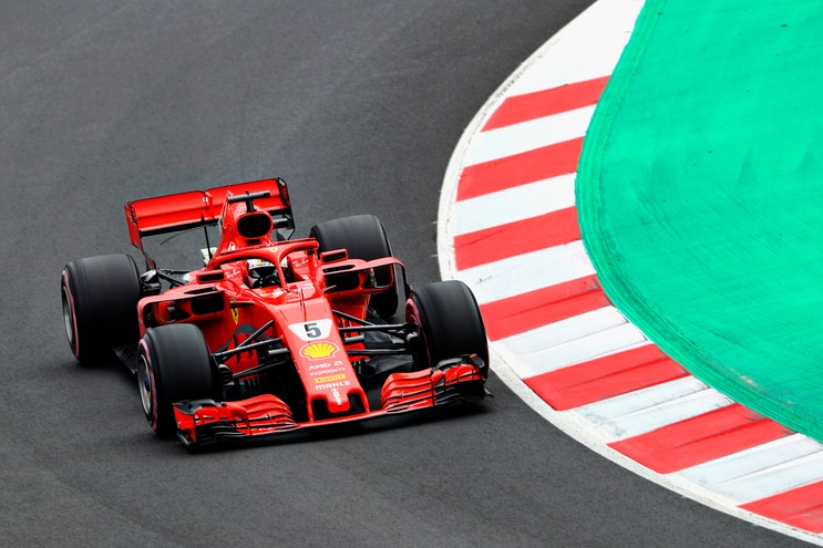 F1, test Barcellona: Vettel scatenato