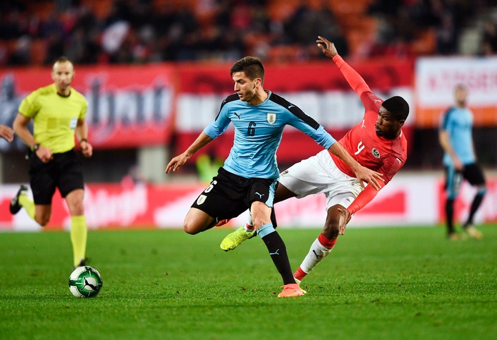 Galles-Uruguay 0-1, decide Cavani. Bentancur in campo 78'