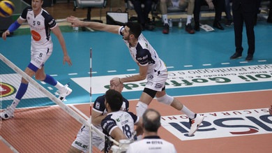 Volley: A2 Maschile, semifinali Play Off: Gara 1 è di Siena e Spoleto Volley: A2 Maschile, semifinali Play Off: Gara 1 è di Siena e Spoleto