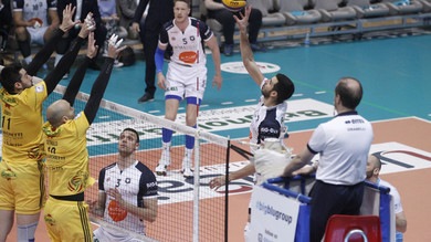 Volley: A2 Maschile, Semifinali Play Off: in finale vanno Siena e Spoleto Volley: A2 Maschile, Semifinali Play Off: in finale vanno Siena e Spoleto