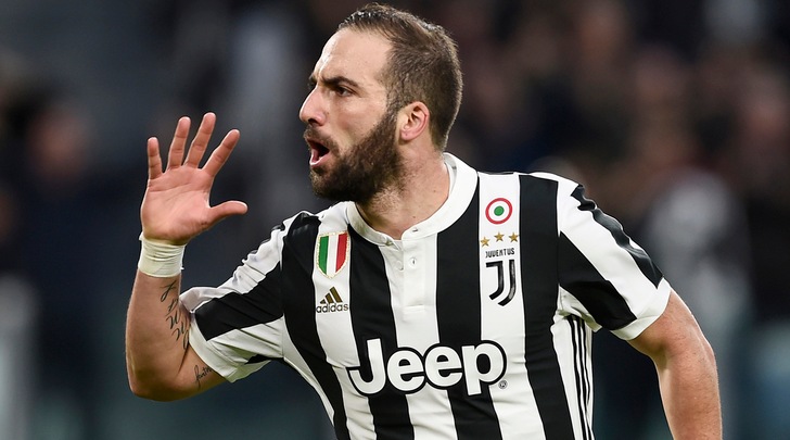 Calciomercato, i bookies credono in Higuain al Milan