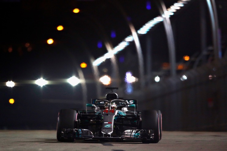 F1 Singapore: Hamilton vittorioso a 1,85, Vettel sale e paga 3,00