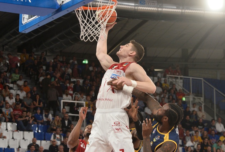 Gudaitis e Micov monumentali: Supercoppa a Milano