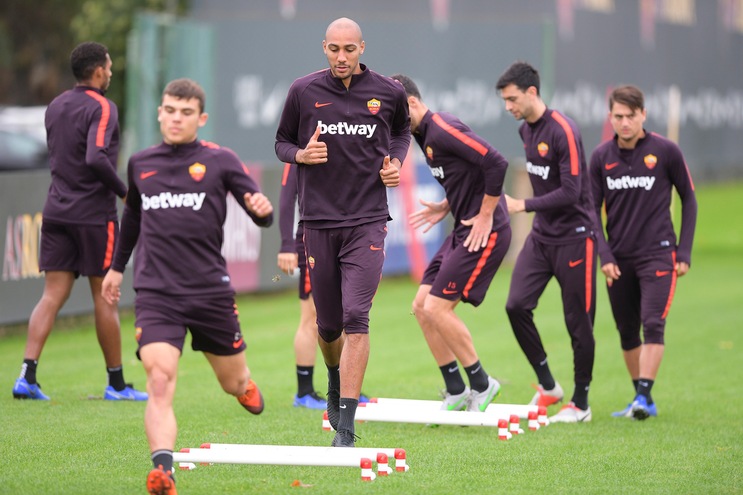 Serie A: Fiorentina-Roma, testa a testa in bilico Serie A: Fiorentina-Roma, testa a testa in bilico