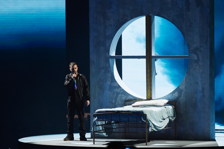 X-Factor, Anastasio infiamma le quote