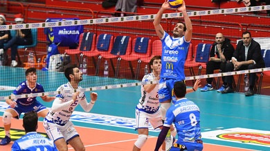 Volley: A2 Maschile, Girone Bianco, primo ko per Brescia, squillo Roma