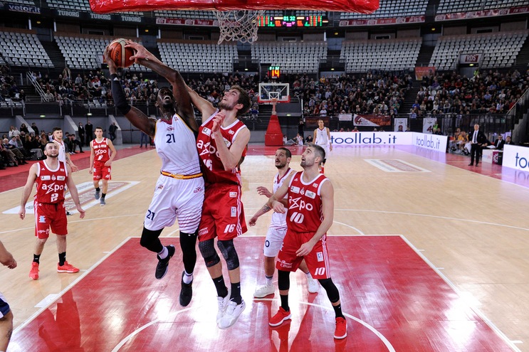 Basket, Serie A2: successo sofferto per Bologna