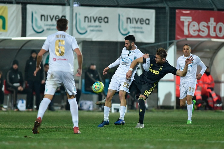 Calciomercato Olbia, dal Novara Peralta in prestito