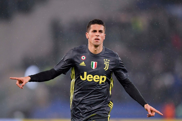 Lazio-Juve sui social: Joao Cancelo da blindare e Ronaldo diventa Penaldo