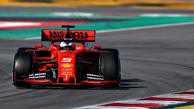F1, test Barcellona: Vettel primo in mattinata