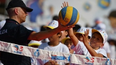 L'entusiasmo di 6200 bambini in piazza a Verona