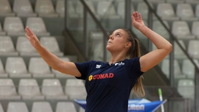 Operazione al crociato per Laura Grigolo