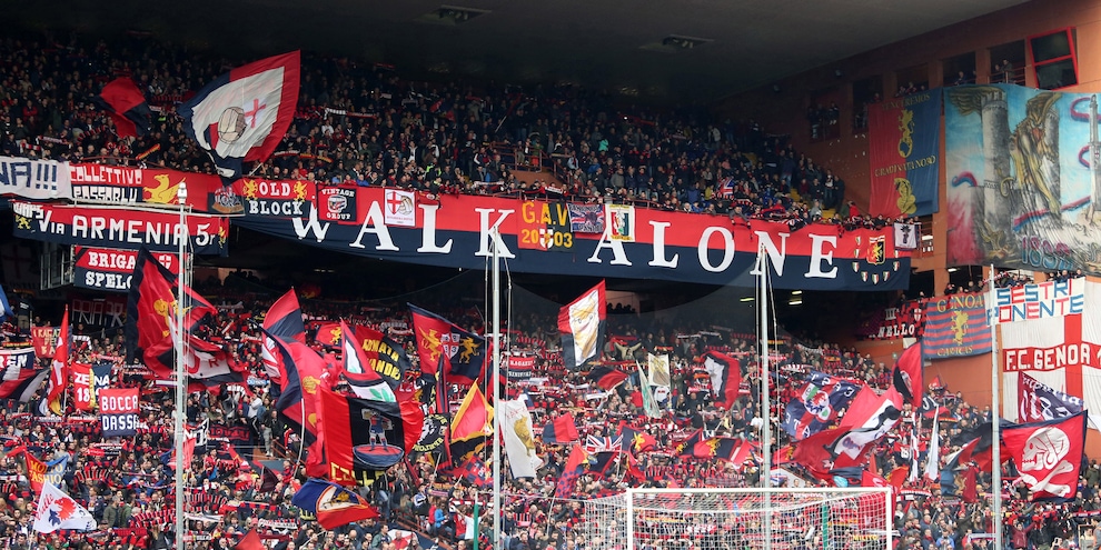 La prima di 425 presenze nel Genoa per Becattini