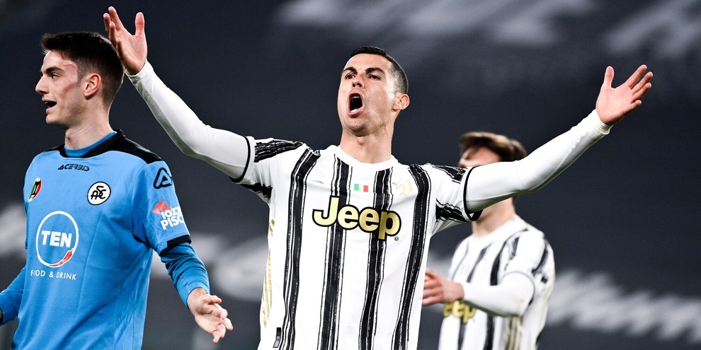 Juve-Spezia 0-0: palo di Ronaldo, ma anche sofferenza