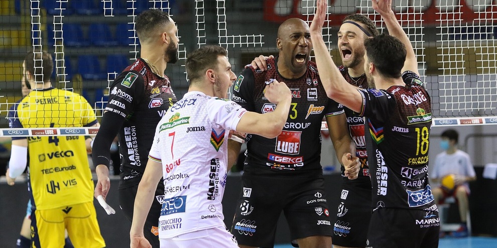 Civitanova in semifinale, battuta Modena in Gara 2