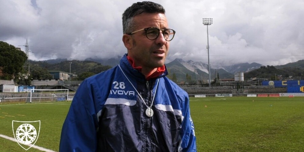 Carrarese, ufficiale: mister Di Natale ha rinnovato