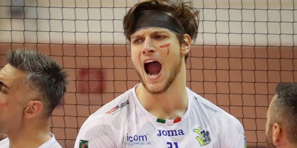 Szwarc ha riportato la rottura del crociato