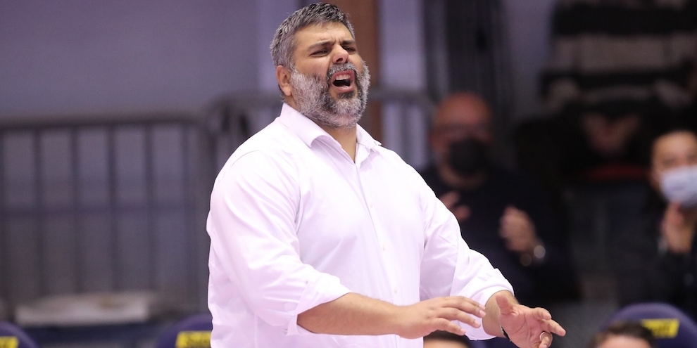 Roma ha deciso: Saja è stato esonerato