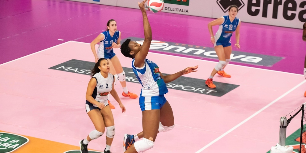 Talmassons si arrende alle azzurrine del Club Italia