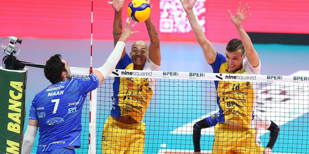 Cisterna espugna il Pala Panini