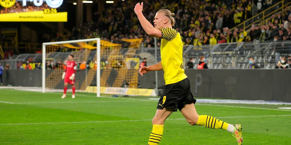 Daily Mail: "Haaland, super offerta del Manchester City"