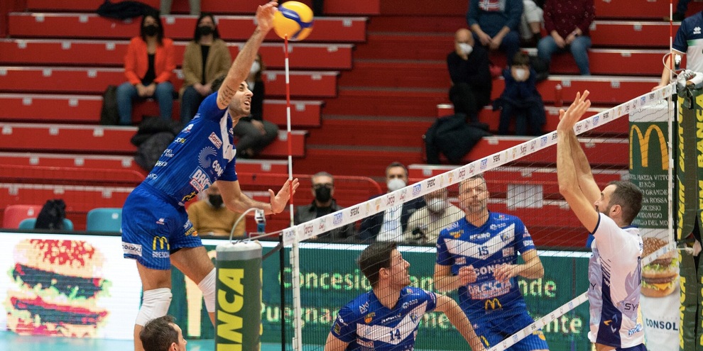 Mondovì cade a Brescia e lascia l'A2