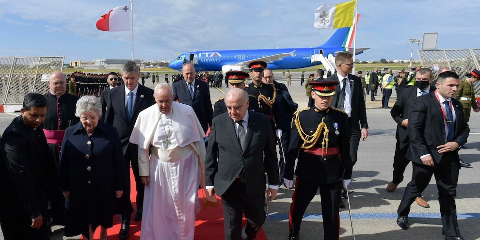Papa Francesco: “Visita a Kiev è sul tavolo”