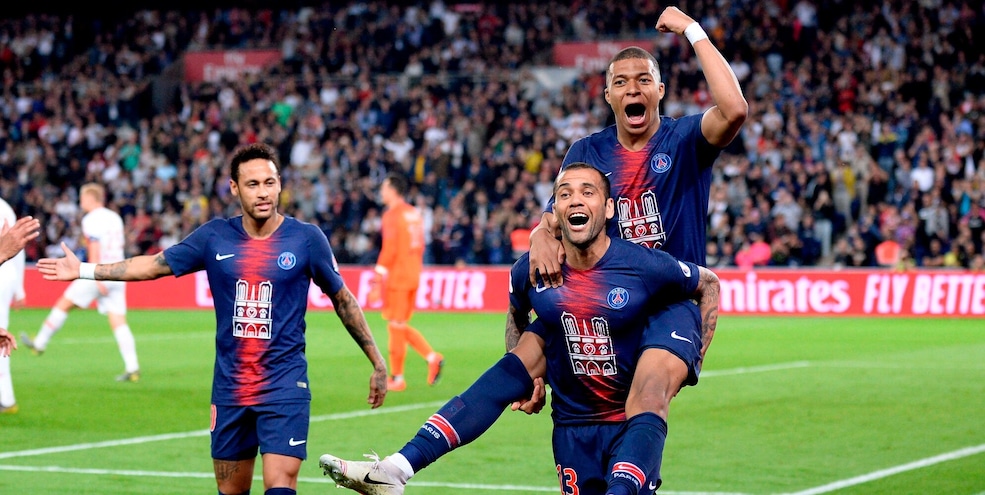 Barcellona, Dani Alves: "Preferisco Mbappé ad Haaland"