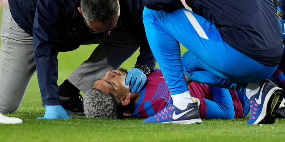 Barcellona, Araujo fuori pericolo. Xavi: "Abbiamo temuto il peggio"