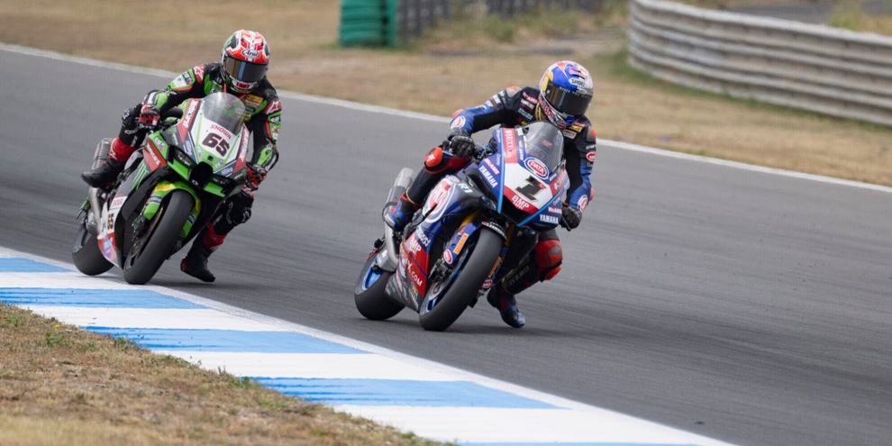 Superbike, Estoril: Jonathan Rea trionfa in gara-2