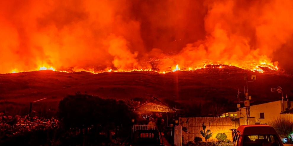 Incendio Stromboli: troupe partita, gli isolani chiedono aiuto