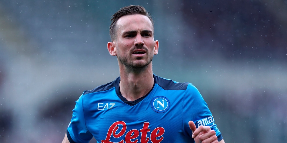 Mundo Deportivo: "Real pronto a puntare su Fabian Ruiz se parte Casemiro"